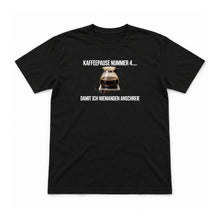 Kaffeepause Nummer vier – Unisex T-Shirt – Schwarz – Flat-Lay Vorderseite (Mockup)