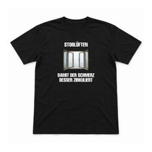 Stoßlüften – damit der Schmerz zirkuliert – Unisex T-Shirt – Schwarz – Flat-Lay Vorderseite (Mockup)