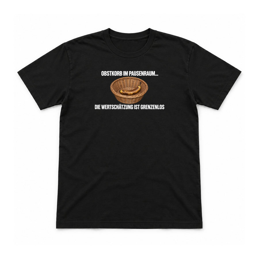 Obstkorb im Pausenraum – Unisex T-Shirt – Black – Flat-Lay Vorderseite (Mockup)